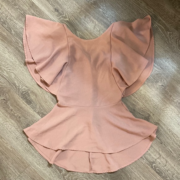 Flutter sleeve pink peplum top - Picture 1 of 5
